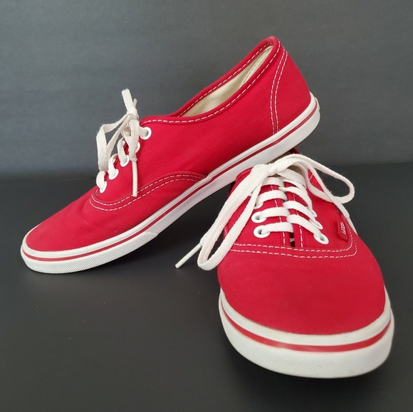red vans authentic outfit